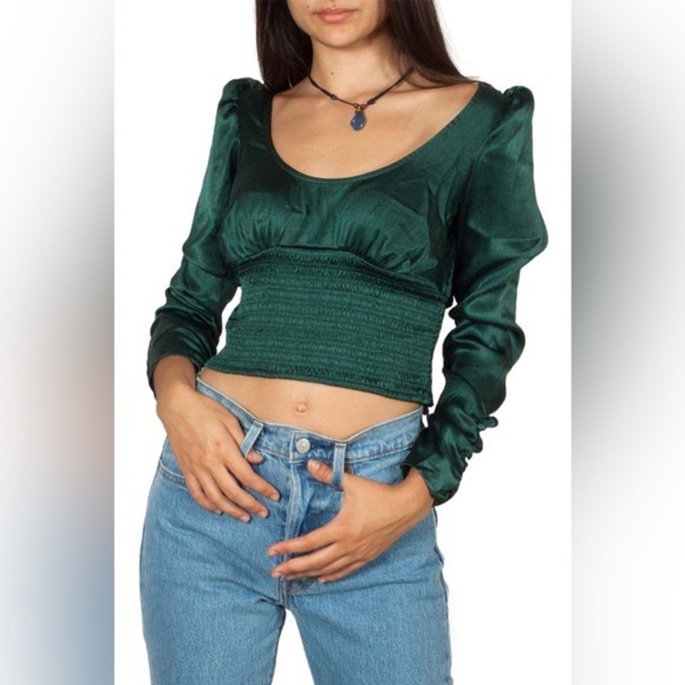 Free People Santiago Smocked Cropped long sleeve satiny bloe in forest green M